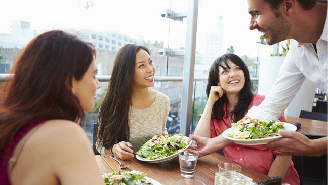 Strategies for Eating Healthily in a Chain Restaurant
